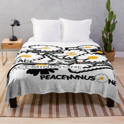 Kpop G Dragon Peaceminusone Daisy Classic Throw Blanket